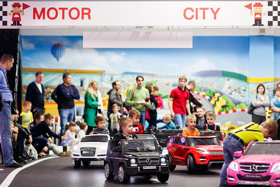 Фото в бортжурнале BMW 7 series (E23)