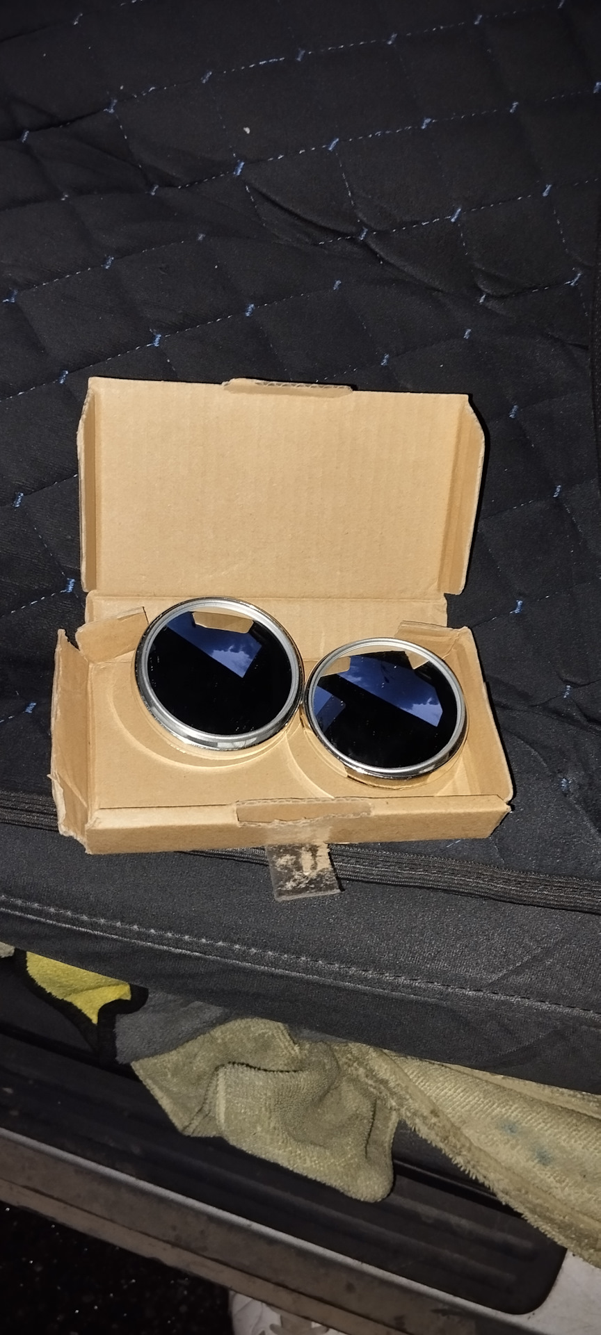 Дополнительное зеркало слепой зоны. — Nissan Versa, 1,8 л, 2009 года ...