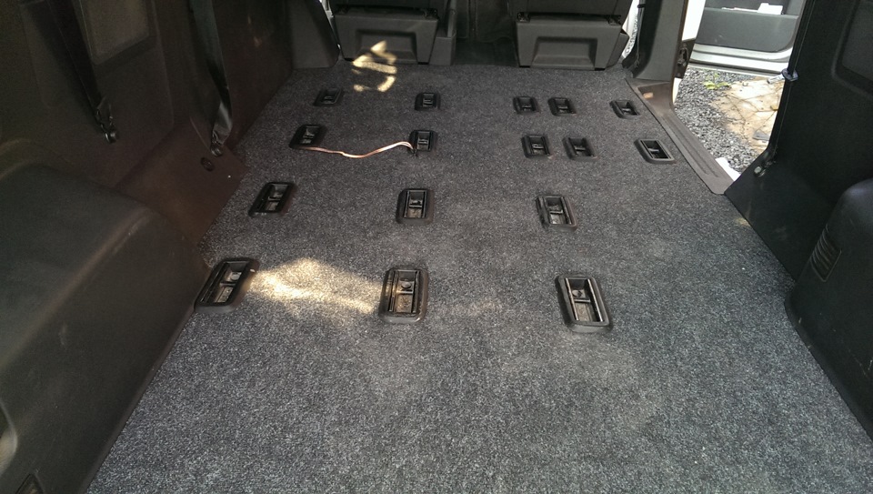 Ковролин на пол — Volkswagen Caravelle (T5), 2 л, 2012 года | другое ...