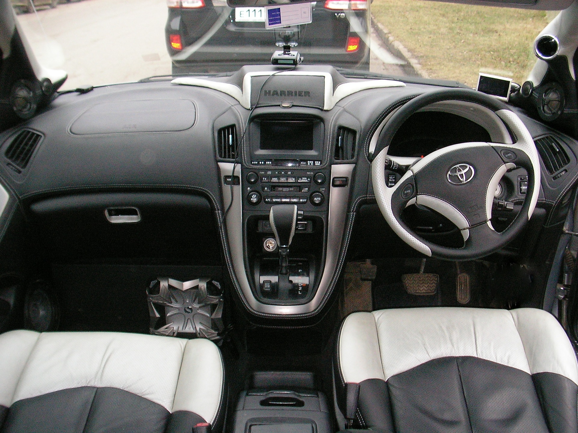 Тойота харриер 1 поколение. Toyota harrier 2001 салон. Тойота харриер 2001 салон. Тойота харриер 2001 салон. Toyota harrier 2002 салон.