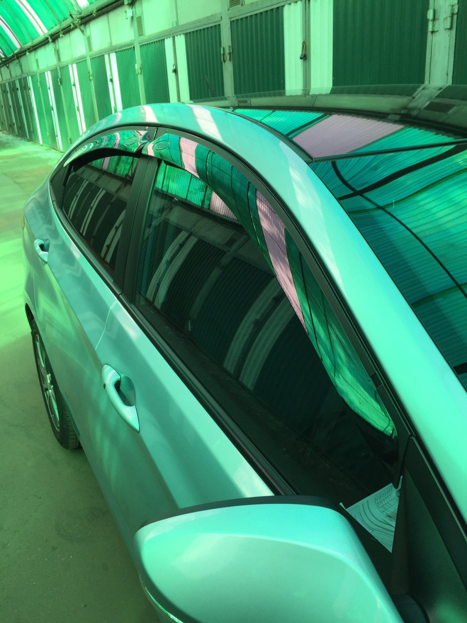 Дефлекторы окон — Hyundai Solaris (1G), 1,6 л, 2013 года | аксессуары ...