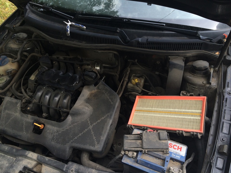 Чистка дроссельной заслонки двигателя AKL 1.6 — Volkswagen Golf Mk4, 1 ...