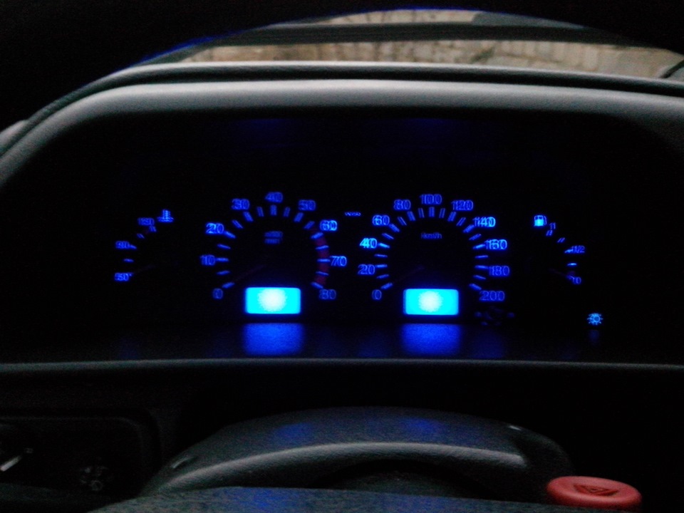 Замена лампочек в приборной панели 2115. Ваз 2115 синяя подсветка салона. Лампочки панели приборов ваз 2115. Замена лампочек в приборной панели ваз 2110. Лампочки в приборную панель ваз 2115.