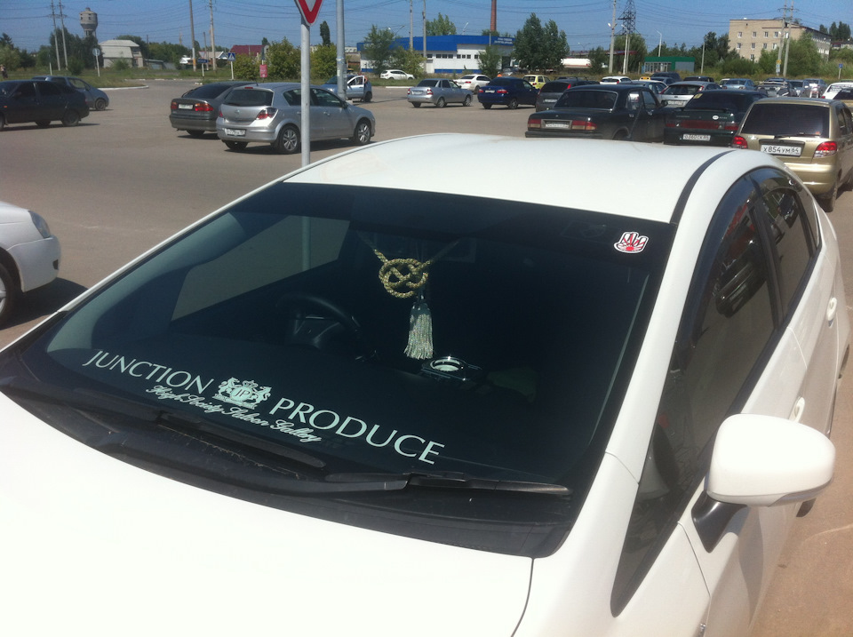 наклейка на лобовое JUNCTION PRODUCE — Toyota Prius (30), 1,8 л, 2011 ...