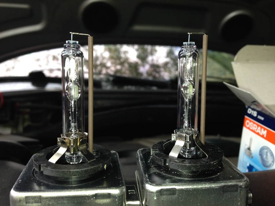 Ксеноновые лампочки на УАЗ 469. Лампа ксеноновая БМВ х3 е83. Замена лампы ксенона BMW x3 e83. Ксеноновая лампа к дросселю. Гас ксенон