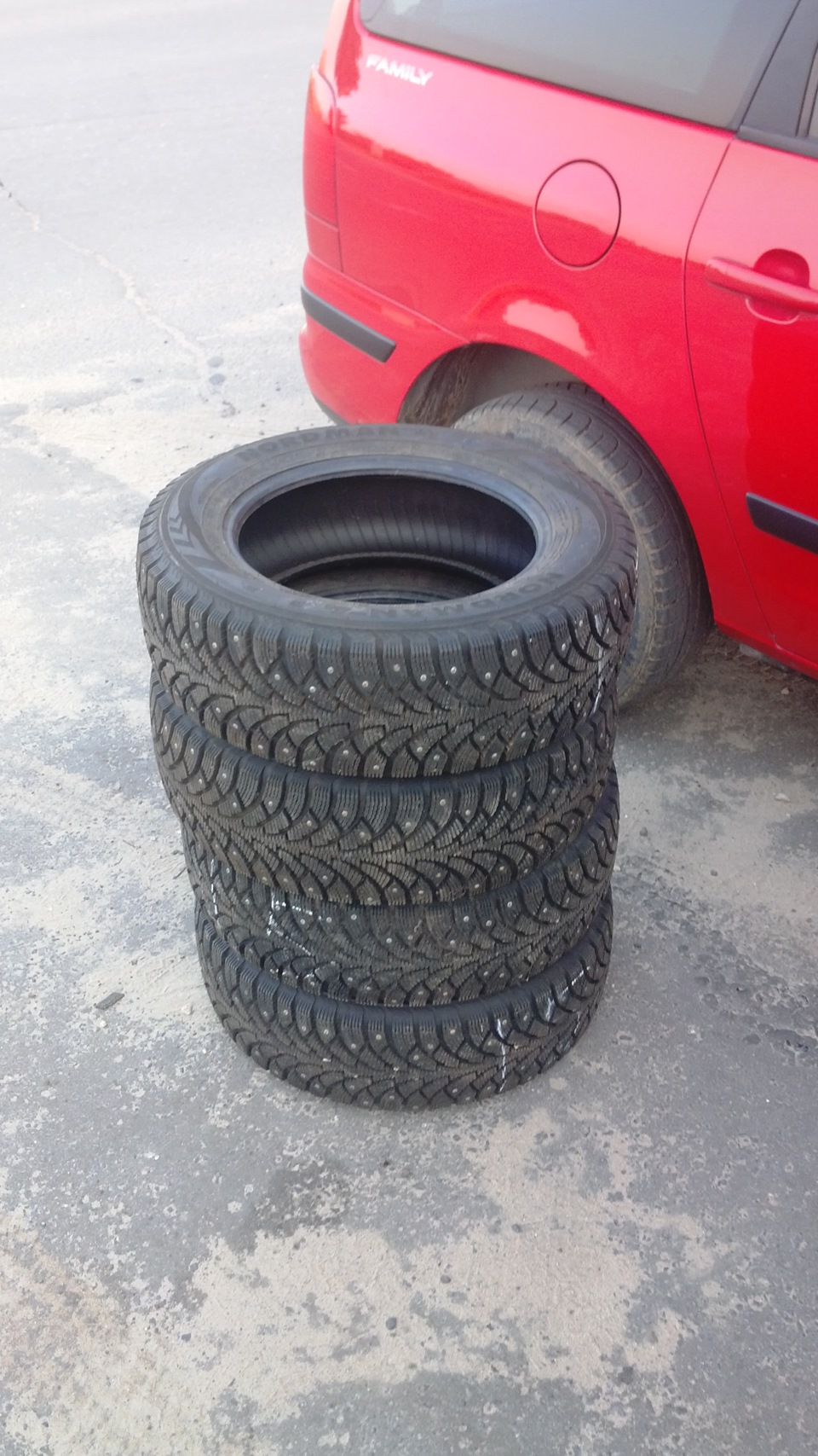 Прикупил Шарику зимние колёса — Volkswagen Sharan (1G), 1,8 л, 2001 ...