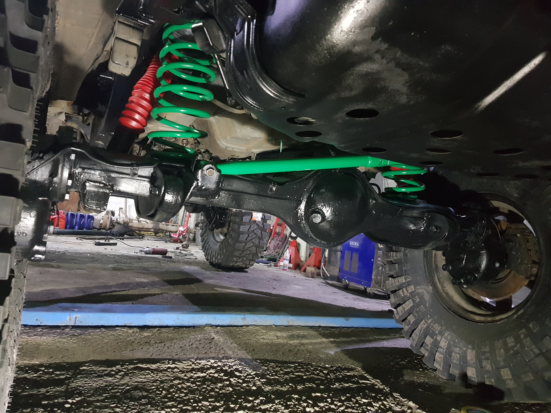 Toyota land cruiser 200 передняя подвеска. Land cruiser 200 снизу. тойота 200 подвеска. передняя подвеска тойота ленд крузер прадо 150. подвеска toyota land cruiser 200.