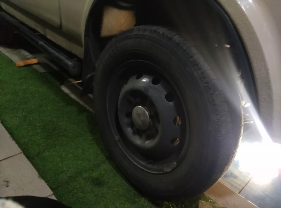 Кулаки под подшипник ИВЕКО часть1. Демонтаж кулаков — LADA 4x4 3D, 1,6 ...