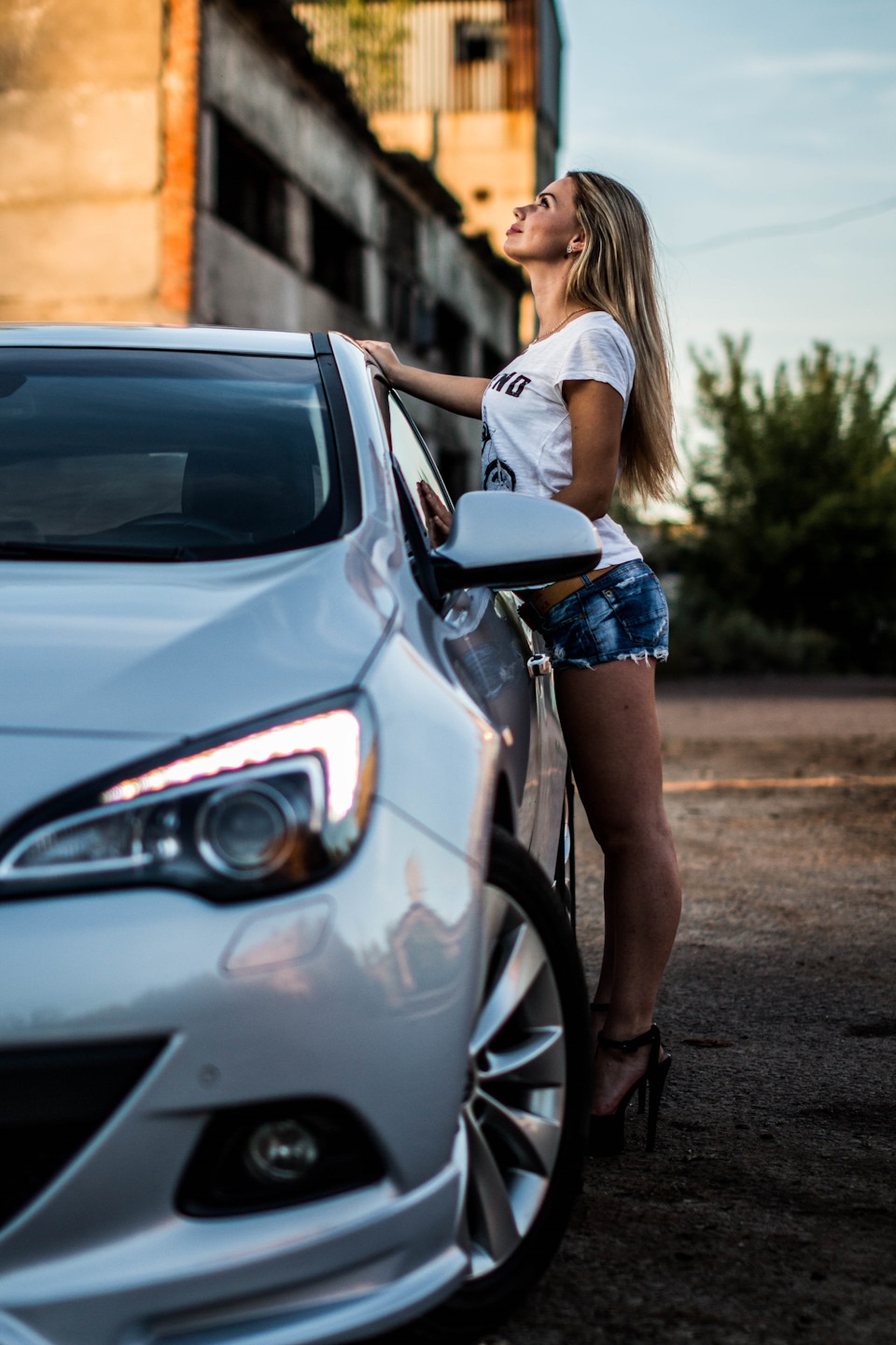 Opel Astra девушка