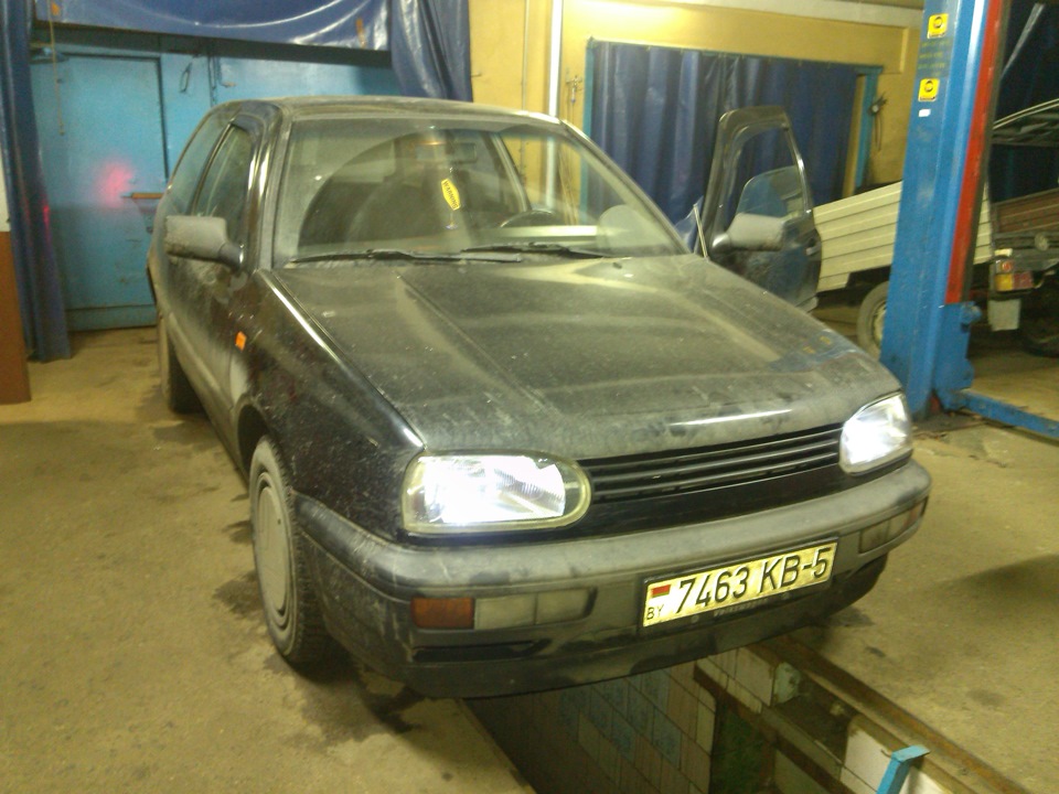Решетка без значка и губа GTI — Volkswagen Golf Mk3, 1,4 л, 1993 года ...