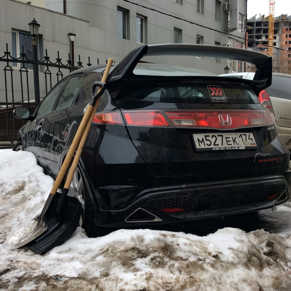 Если лёд не трогается, то надо его раскидать лопатой… — Honda Civic 5D  (8G), 1,8 л, 2008 года | автозвук | DRIVE2