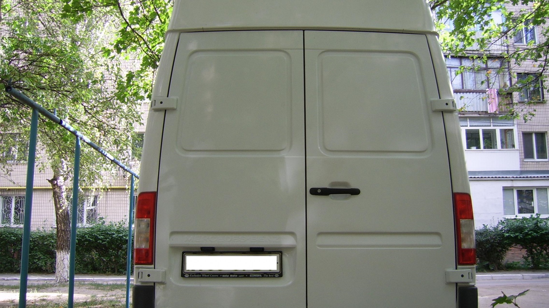 Mercedes-Benz Sprinter (1G) 2.3 дизельный 1996 | 