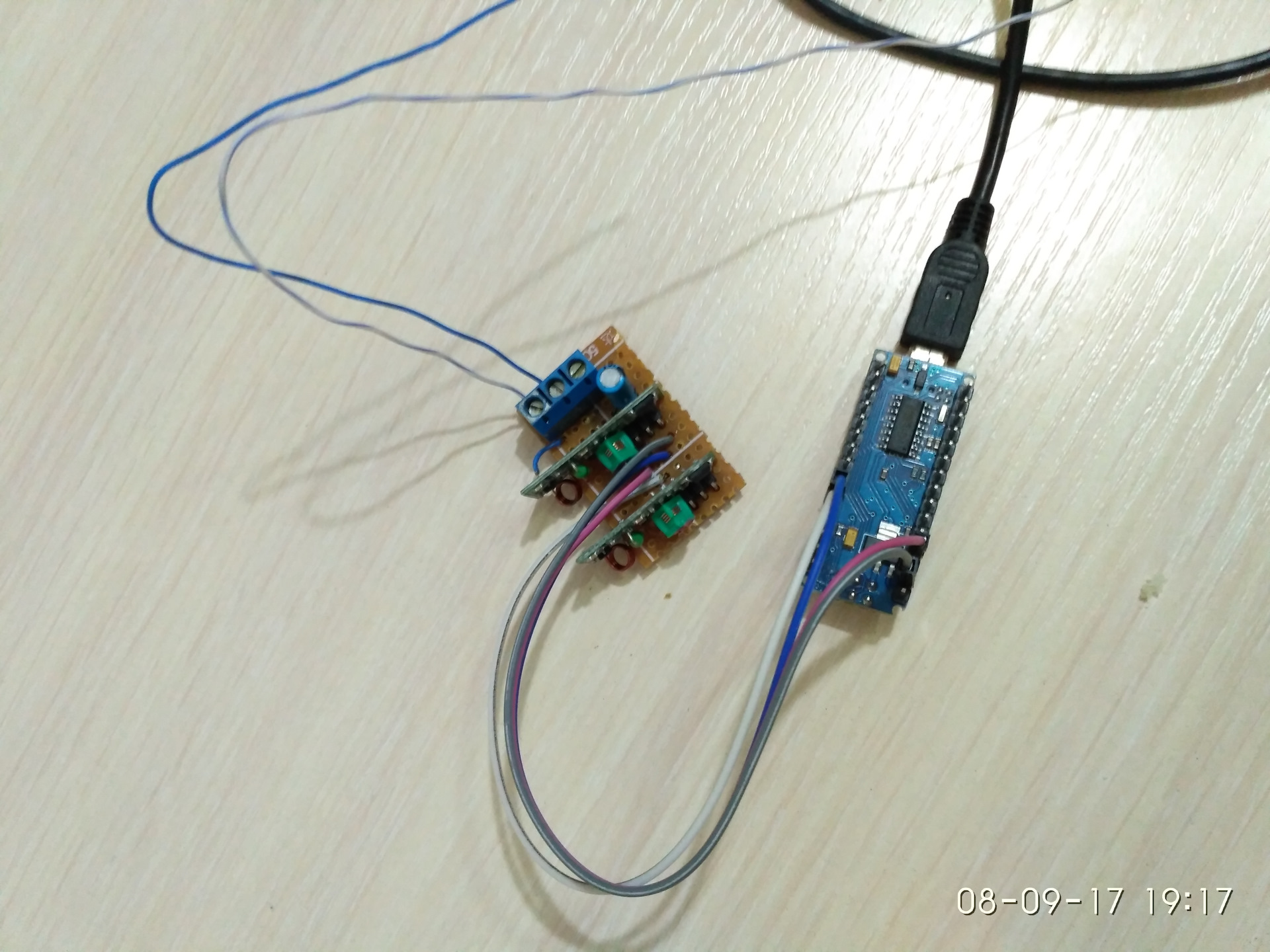 Arduino 433. Радиомодуль приемник 433. Приемопередатчик 433 МГЦ. Arduino 433 приемник. Приёмник 433 МГЦ для Arduino.