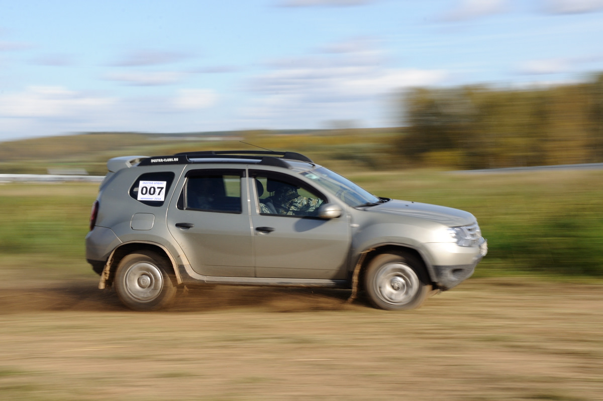 Дастер тревел. Renault Duster 4х4. Renault Duster 1.6 2016.