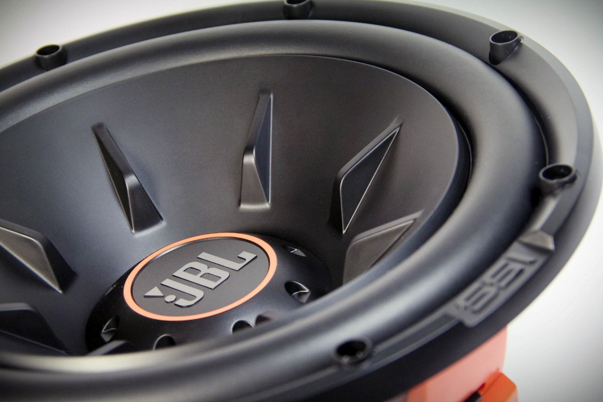 Сабвуфер jbl. JBL s2-1224. JBL сабвуфер s3 1224. Саб JBL 1224 12. Сабвуфер JBL s2s.