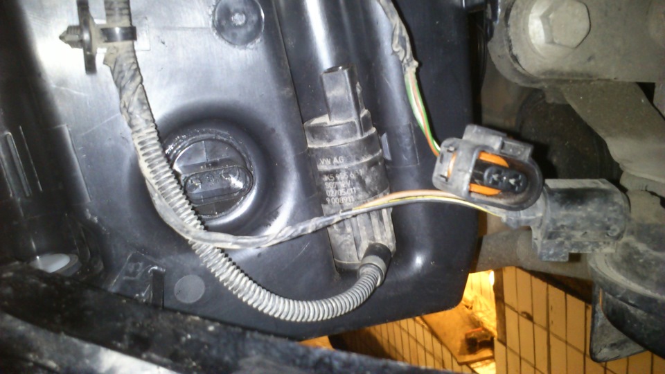 Удаление ошибки датчика уровня омывающей жидкости - Skoda Octavia A5 Mk2, 1,8 л,