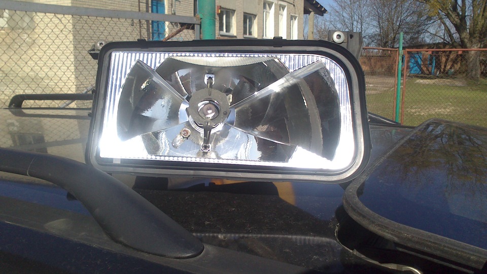 Конденсат в фаре — Volkswagen Passat B3, 1,8 л, 1990 года | своими ...