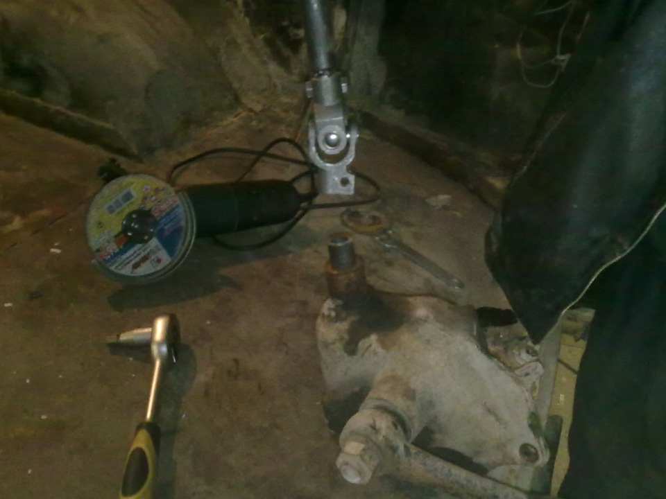 Рулевая колонка. — УАЗ 3962, 2,9 л, 1999 года | тюнинг | DRIVE2