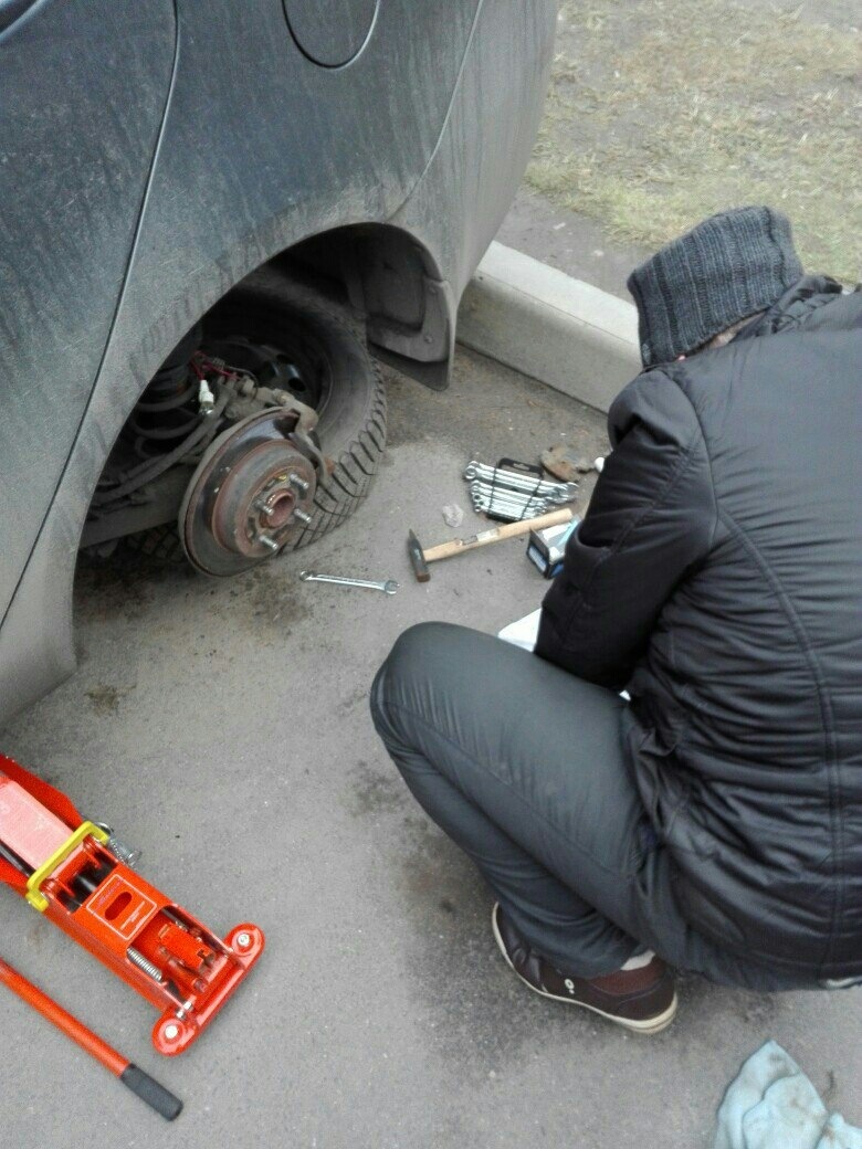 Заменил задние колодки, Вопрос? — KIA Rio (3G), 1,6 л, 2013 года ...