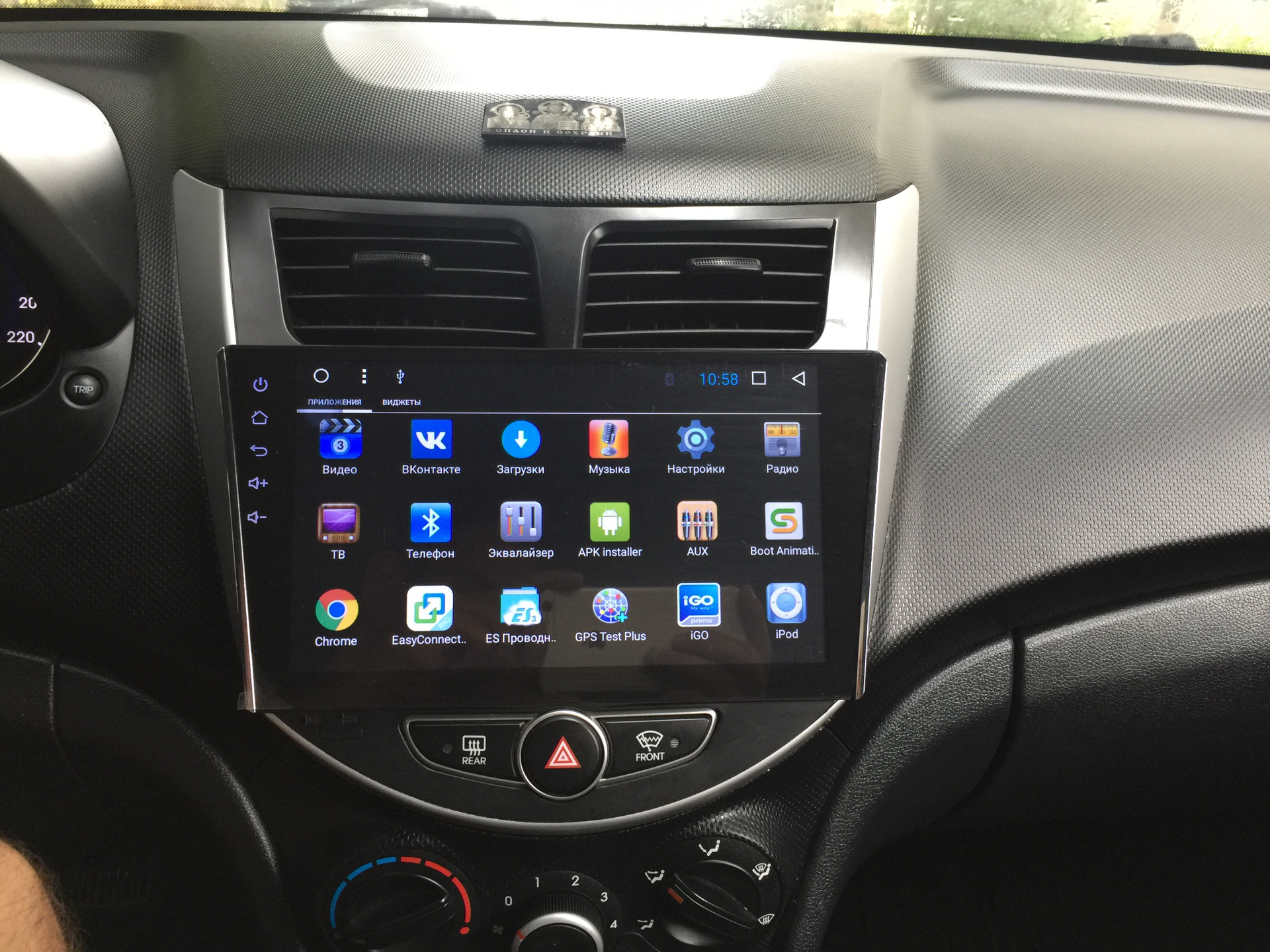 Hyundai solaris android