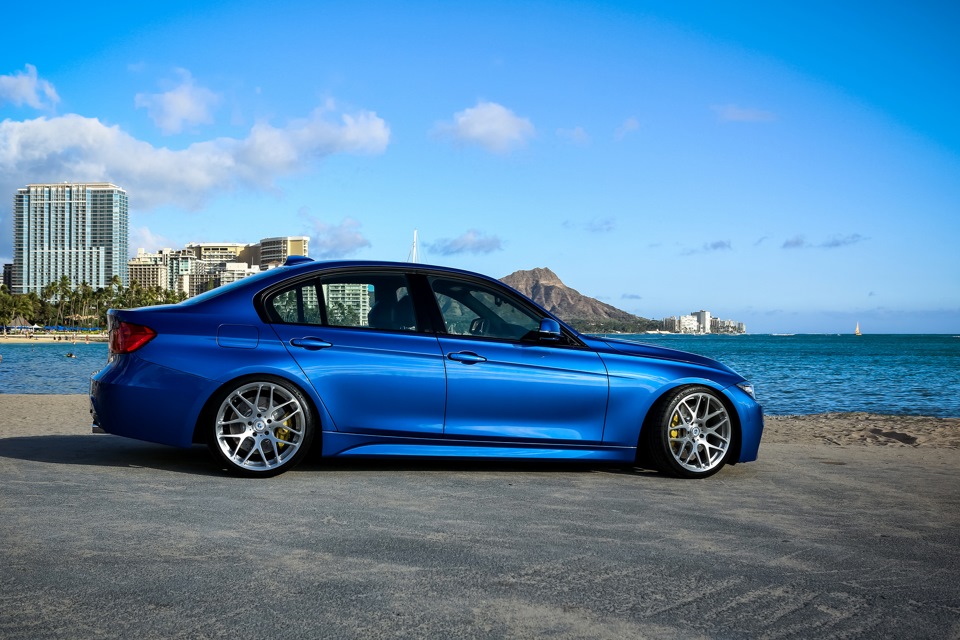 BMW 3 Santorini Blue II