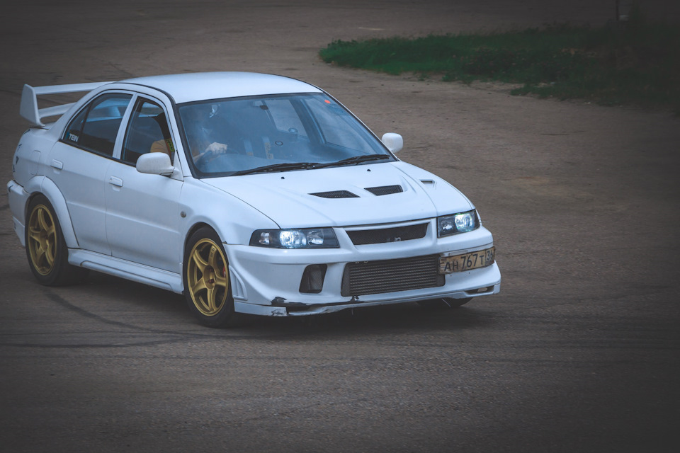 Фото в бортжурнале Mitsubishi Lancer Evolution VI