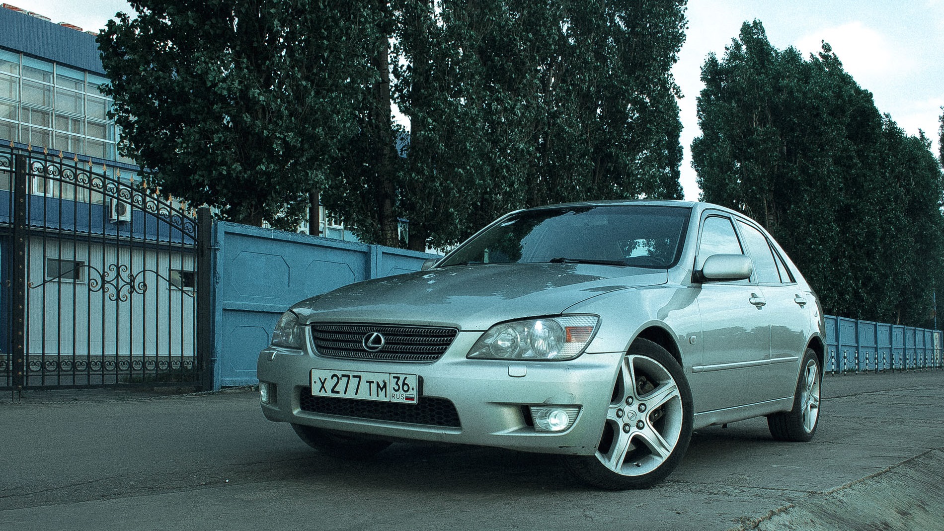 Lexus IS 2.0 бензиновый 2000 | Ночной Дозор на DRIVE2