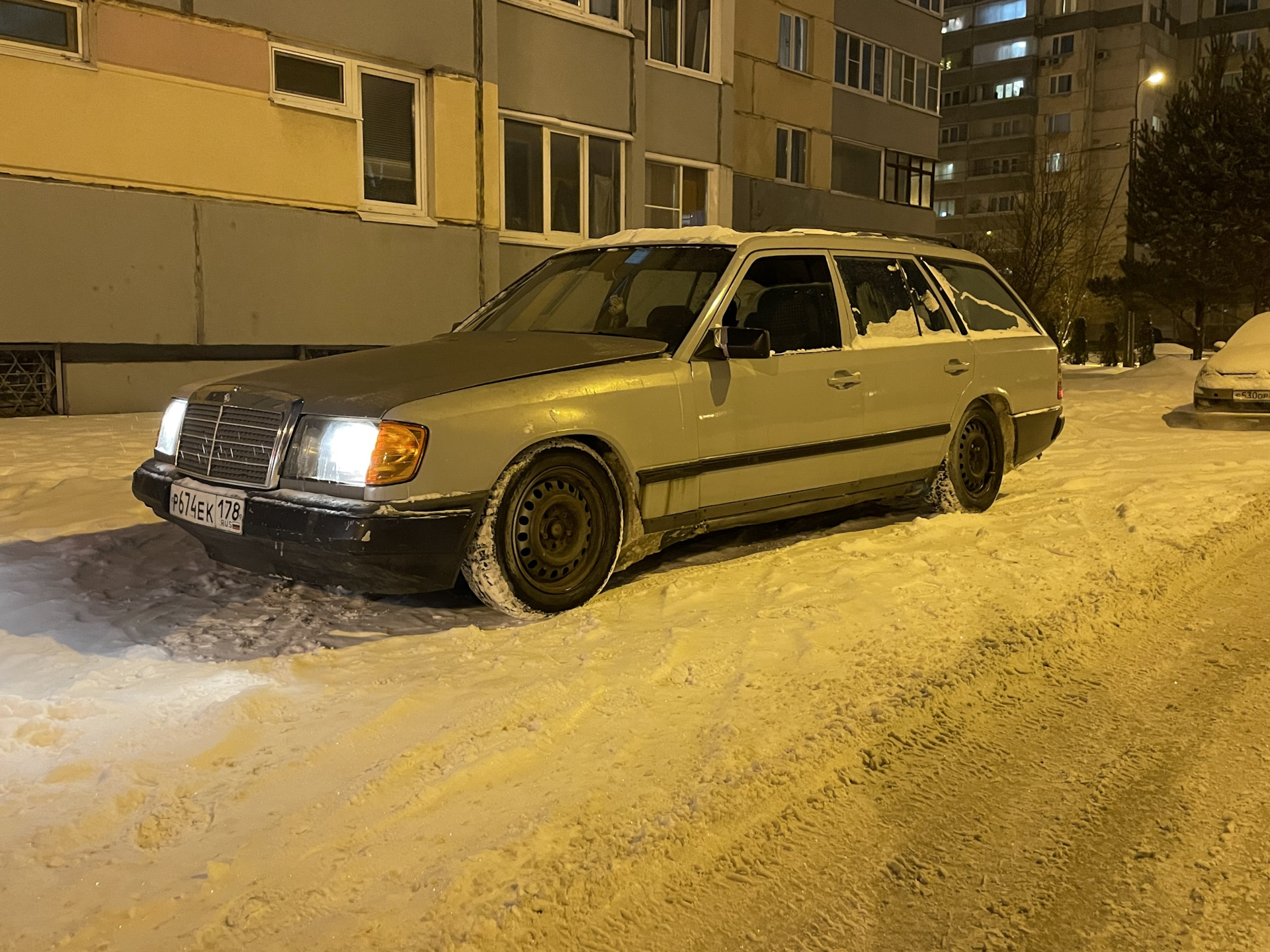 Рыжие поворотники — Mercedes-Benz E-class (W124), 2,3 л, 1989 года ...