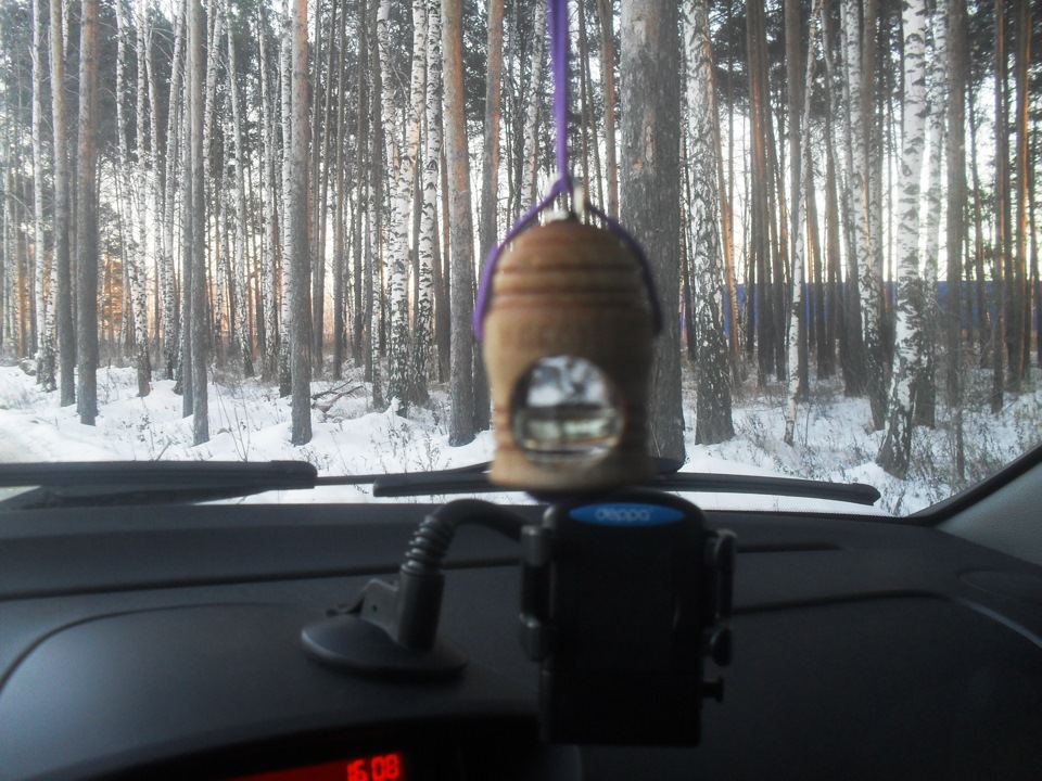 Эфирное масло в деревянную вонючку — Renault Symbol, 1,4 л, 2009 года ...