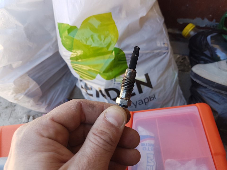 Замена свечей накала без снятия впускного коллектора. — SsangYong ...