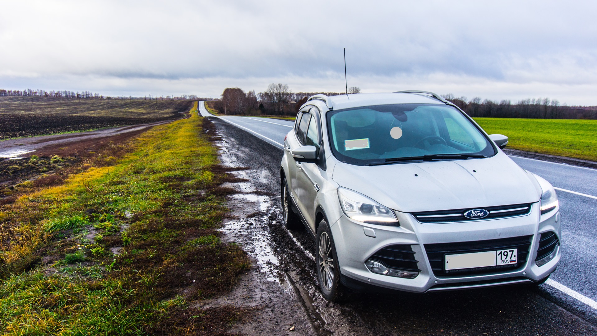 Kuga cbs. Серебристая Форд Куга 2 2013. Ford Kuga CBS. Форд Куга 2 2015 белая.