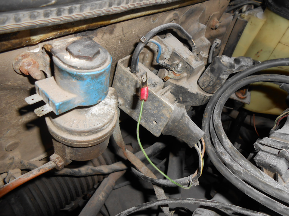 Что за проводок? Куда подсоединить и за что отвечает? — Audi 100 (C3 ...