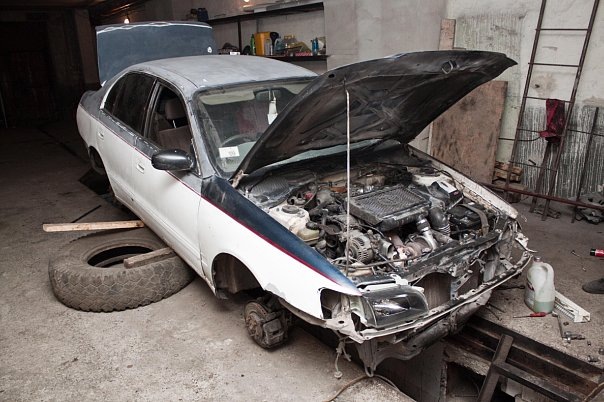 back egain - Toyota Corona 20 L 1993