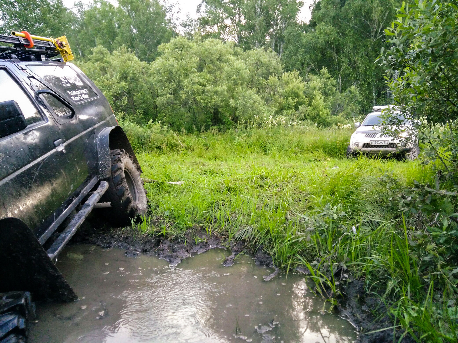 ниссан террано 2 в грязи