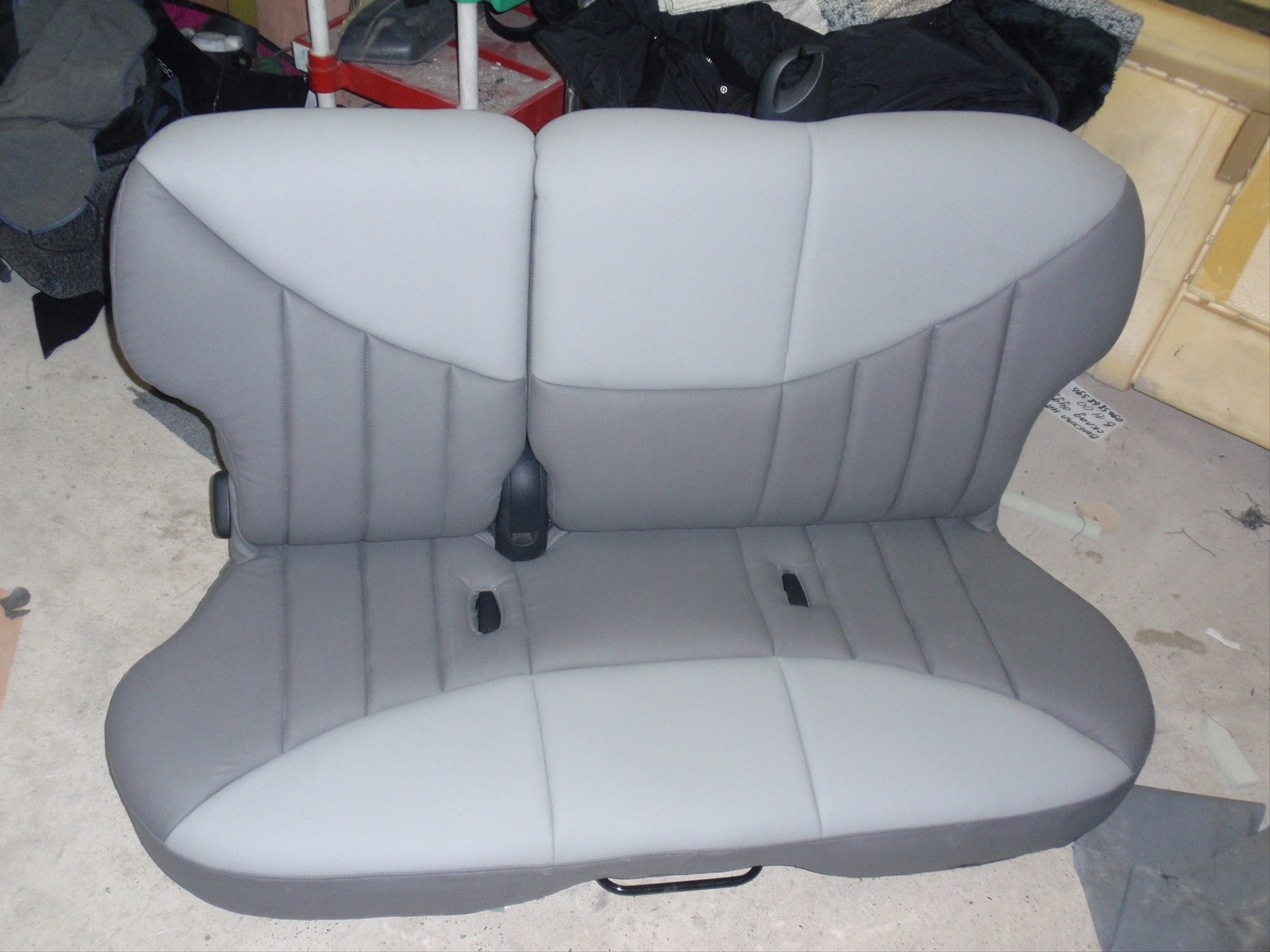 Leather interior - Toyota Yaris 13L 2003