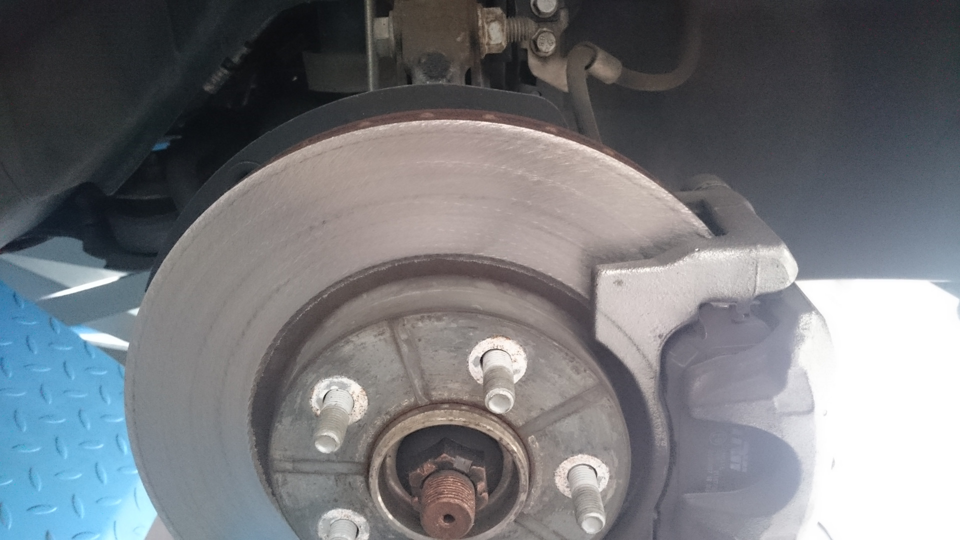 Шлифовка передних тормозных дисков болгаркой — Chrysler Sebring III ...