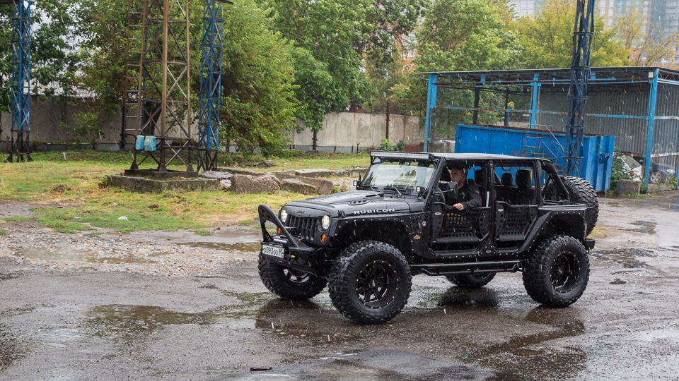 Чья машина jeep