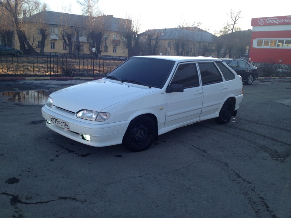 Lada 2114 белая