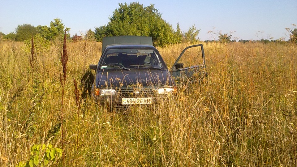 Типа зимний дрифт на переднем приводе — Nissan Sunny (N13), 1,7 л, 1991 ...