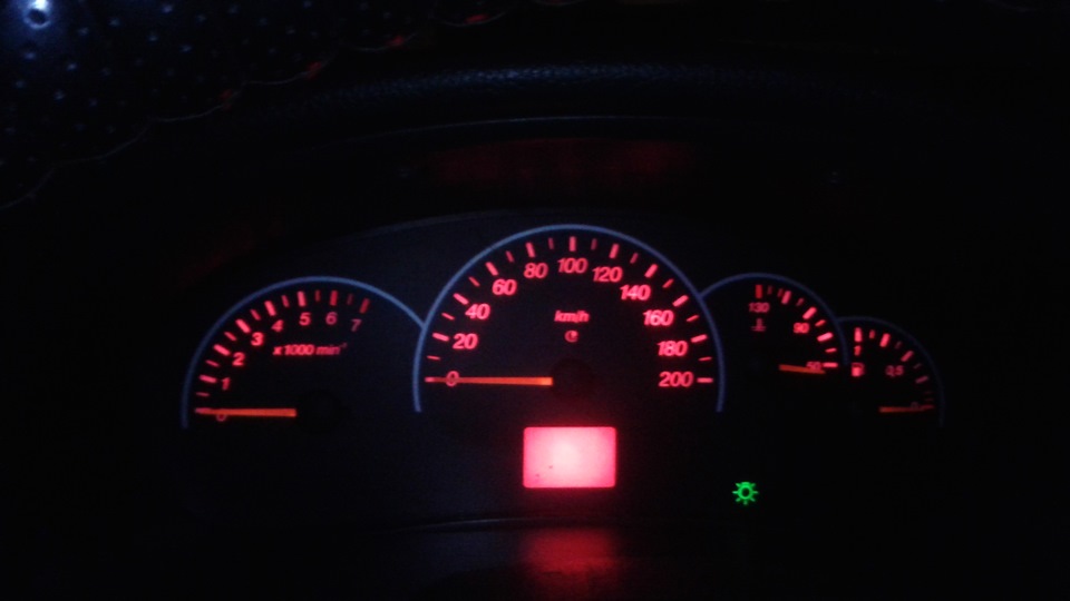 замена подсветки на приборной панели — Lada Приора хэтчбек, 1,6 л, 2008 ...