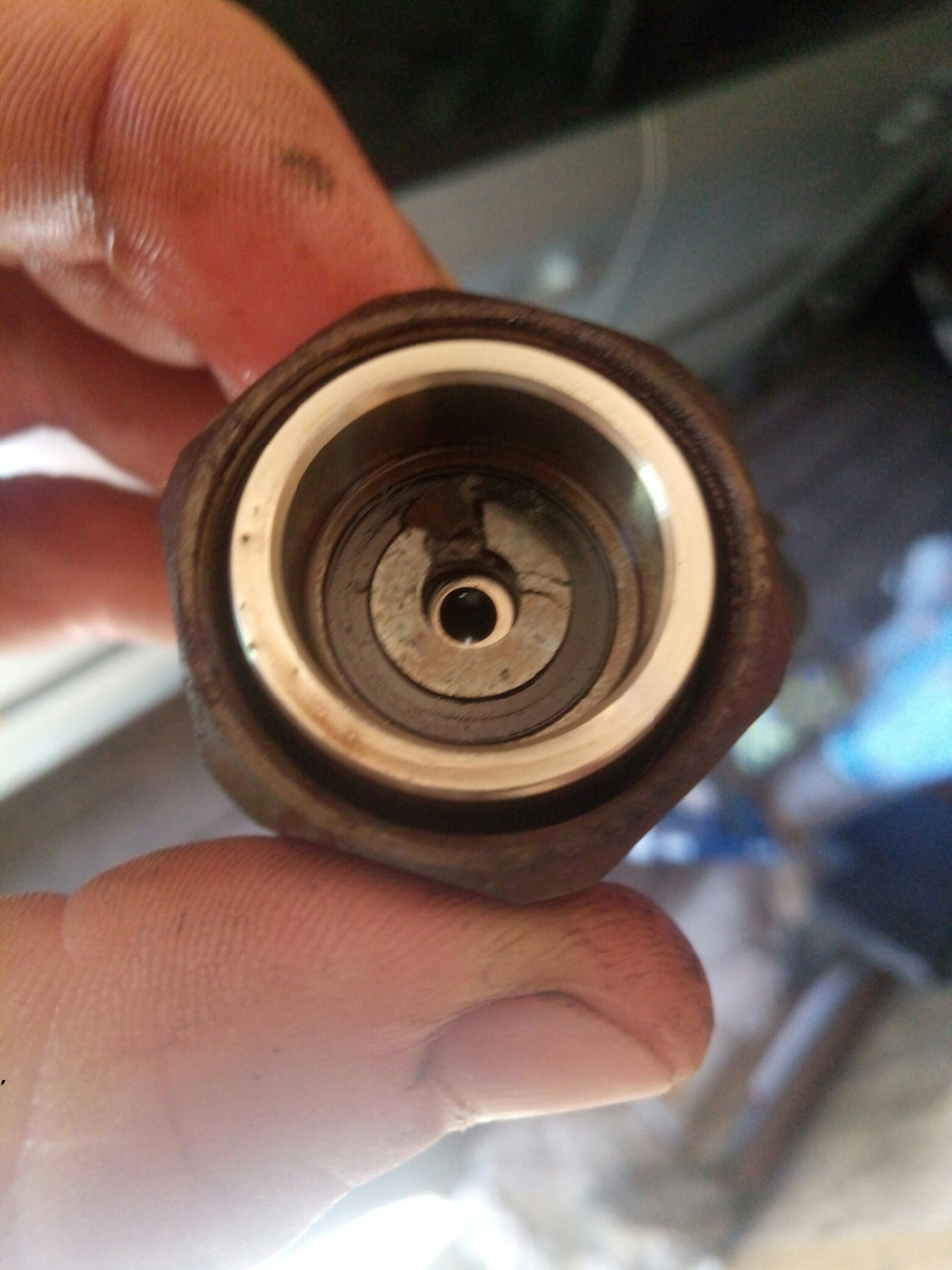 почему переливает форсунка？ — Renault Laguna II, 1,9 л, 2002 года ...