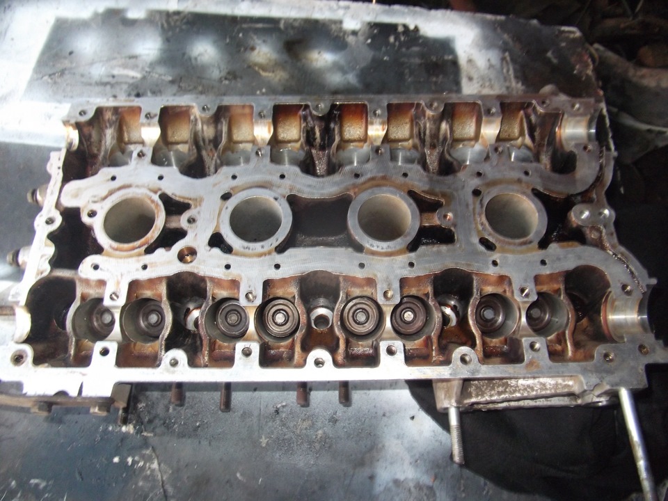 Ваз 2110 гнет клапана. Погнуло клапана Hyundai Accent. Акцент двигатель погнуло клапана. Ауди 100 2.3 погнуло клапана. Ml320 загнуло клапана.