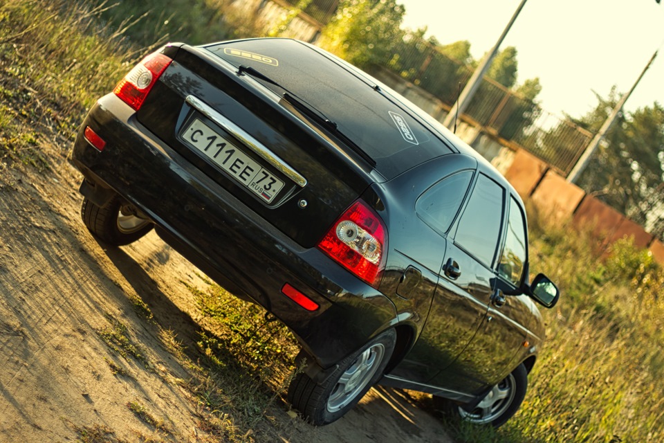 Фотосессия. — Lada Приора хэтчбек, 1,6 л, 2011 года | фотография | DRIVE2
