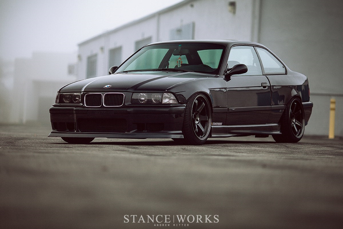 BMW e36 Black