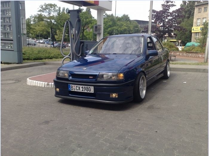 Губа на бампер — Opel Vectra A, 2 л, 1990 года | тюнинг | DRIVE2