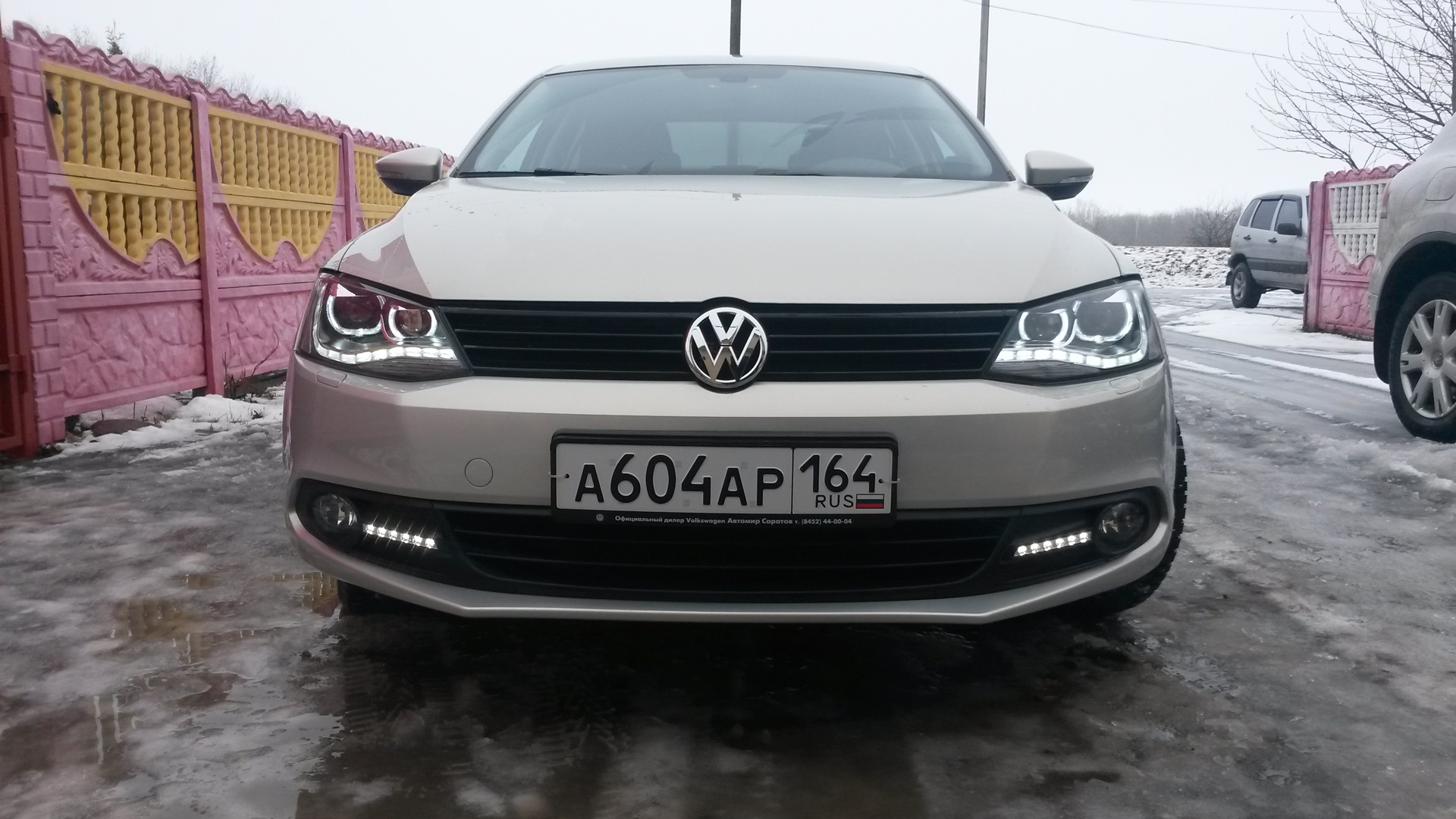 Volkswagen Jetta VI 1.6 бензиновый 2014 | серебристо-желтый на DRIVE2