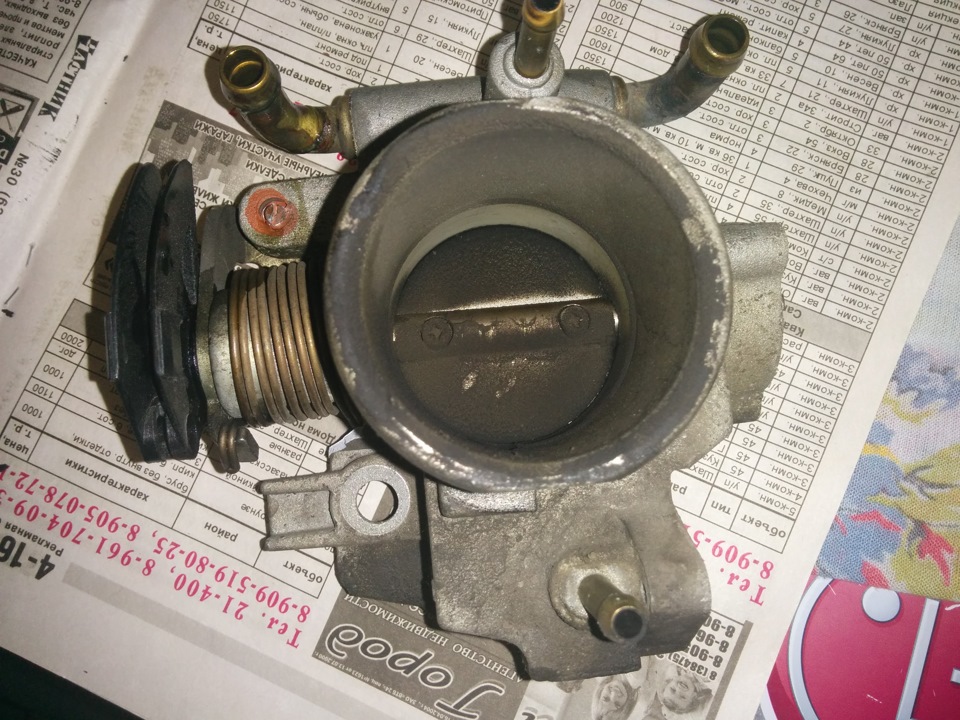 Чистка дроссельной заслонки и замена ДПДЗ — Lada 21124, 1,6 л, 2007 ...