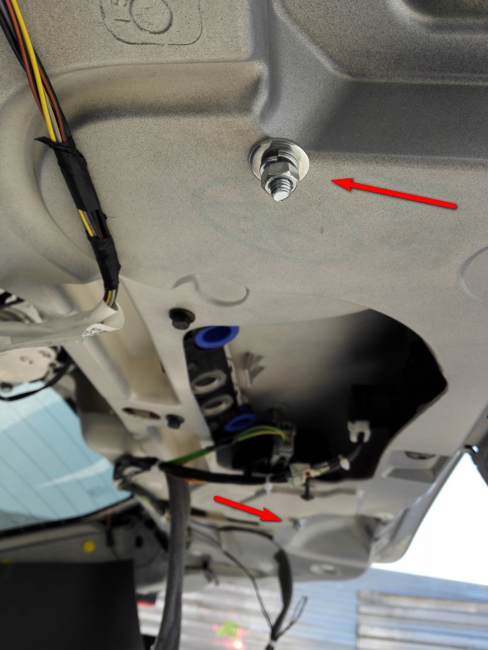 Жестко прикрутил номера — Volvo XC70 III