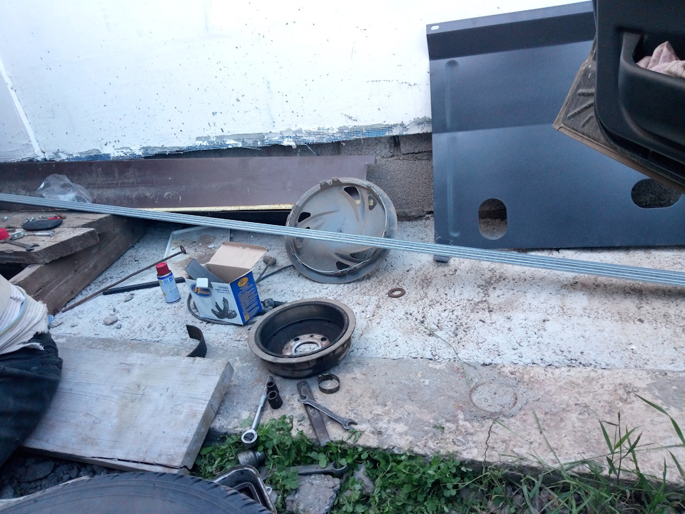 #4 Новые колодки, барабаны + установка защиты — Lada 2114, 1,6 л, 2007 ...