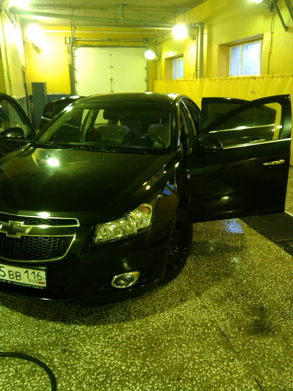 Машина цвета черного ))) — Chevrolet Cruze (1G), 1,8 л, 2011 года | мойка |  DRIVE2